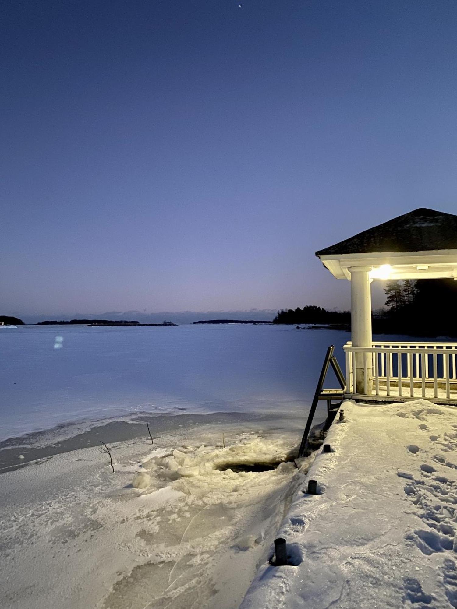 Moekki Meren Laeheisyydessae Chalet
